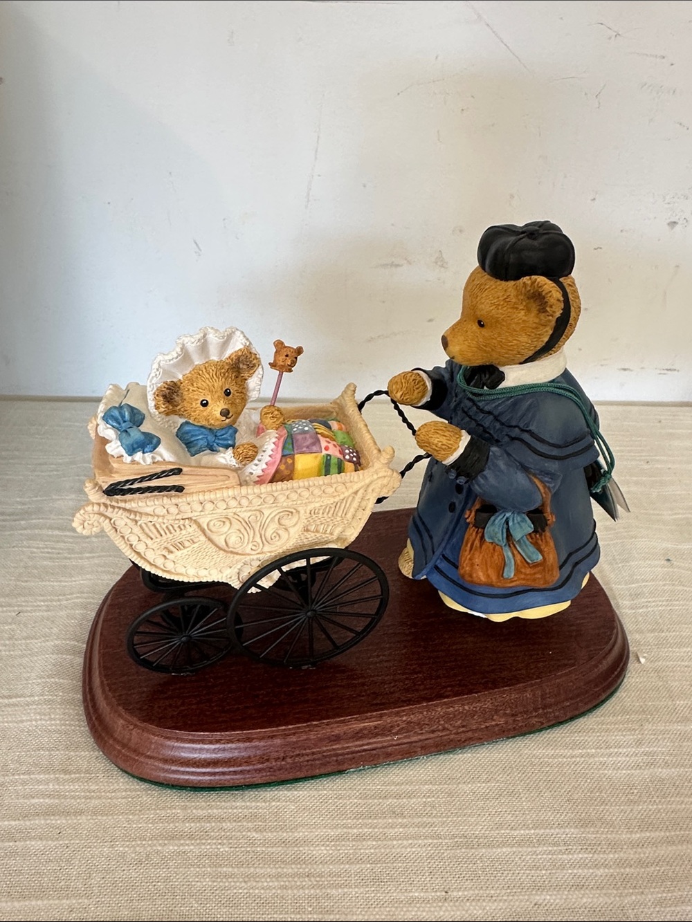 🥕 NWT Downstairs Bear Nanny Bear Collectible